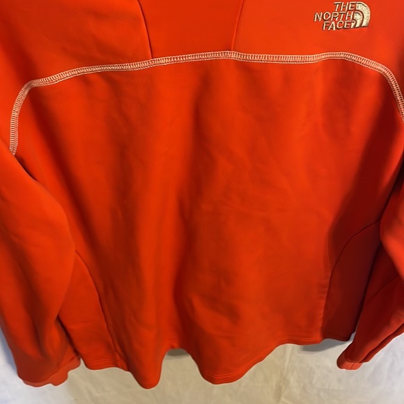 The North Face Women’s Red Zip Front Running Jacket Size Large - Picture 12 of 12